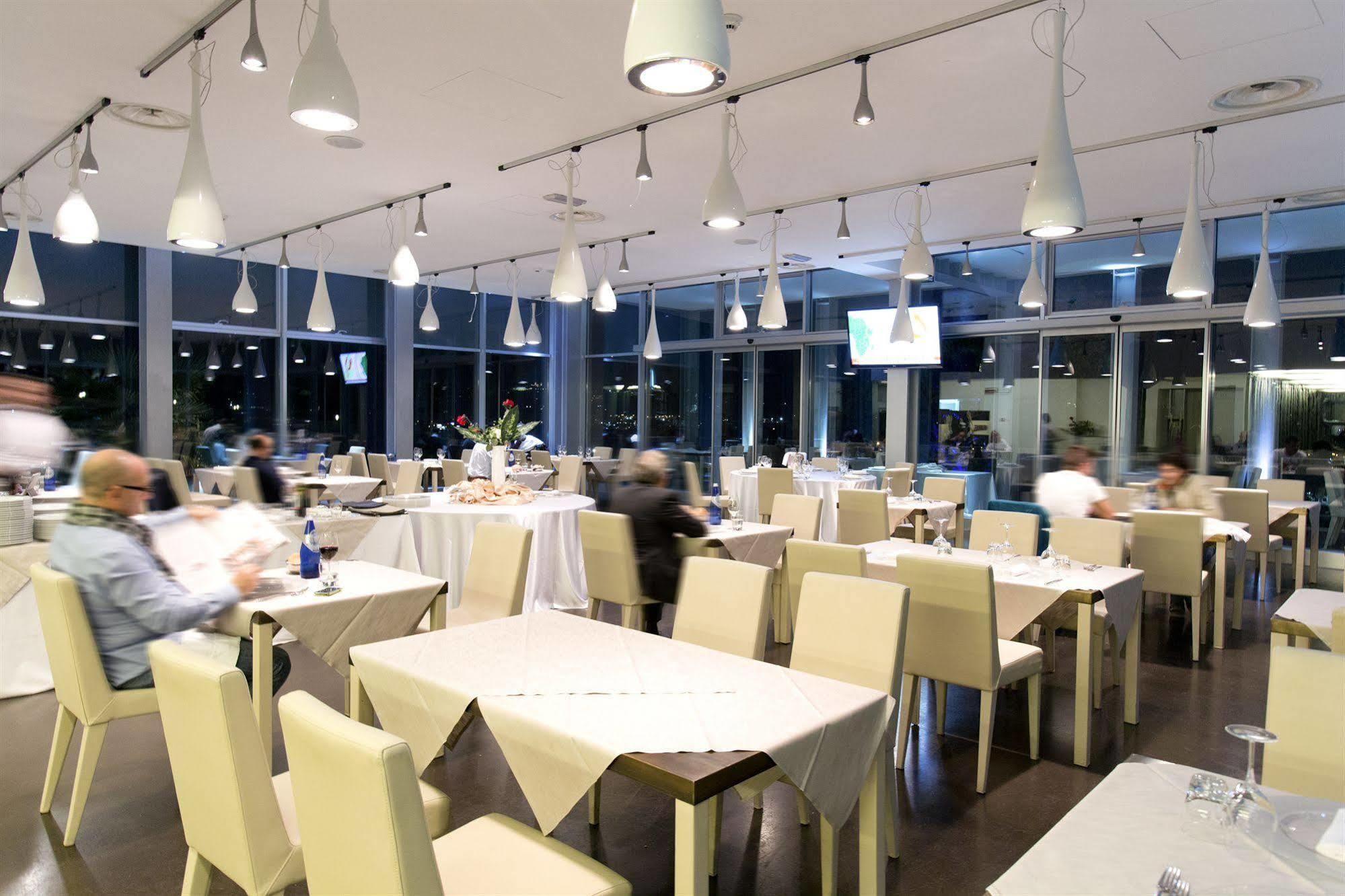地平线酒店 蒙特格拉纳罗 外观 照片